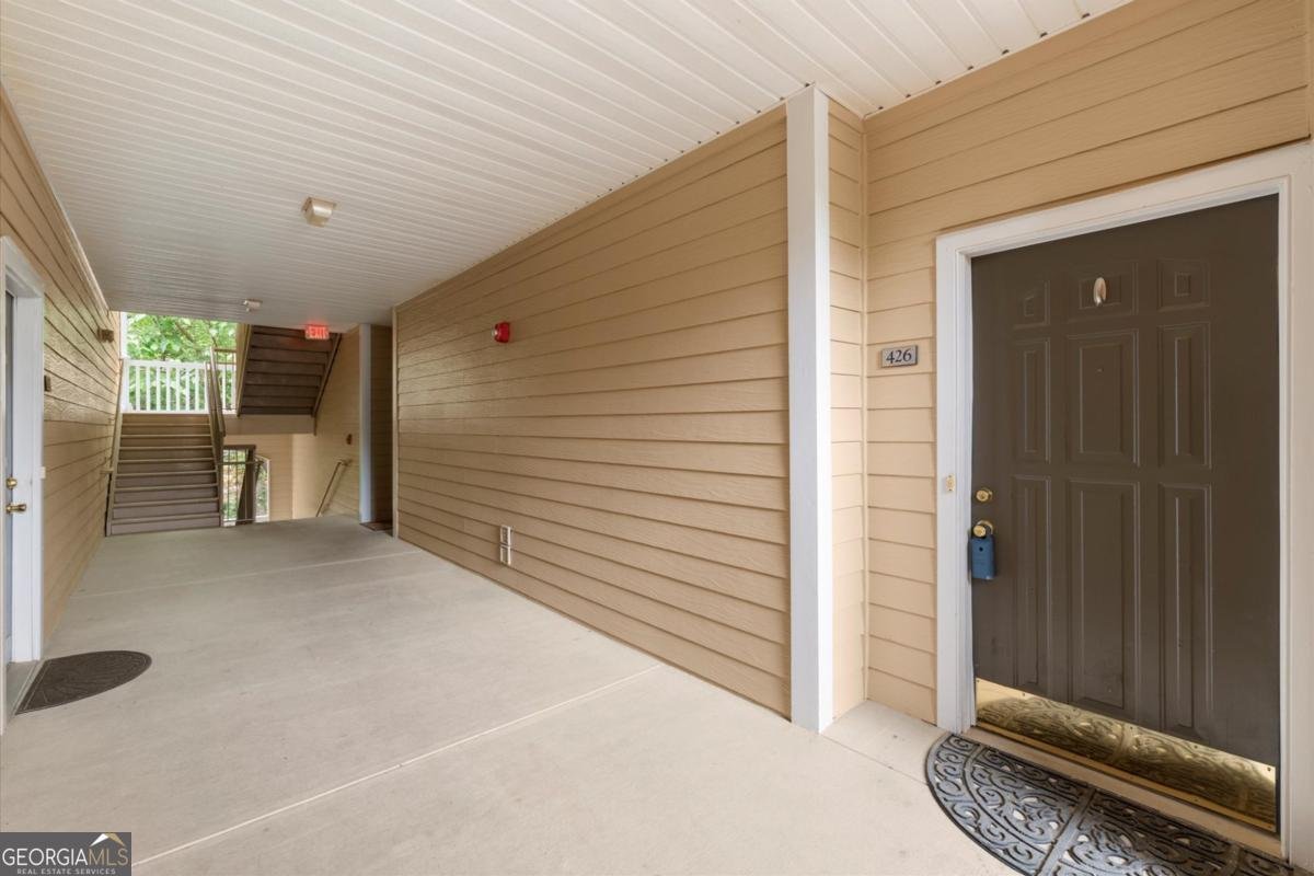 426 Pembrooke Circle Alpharetta - 13