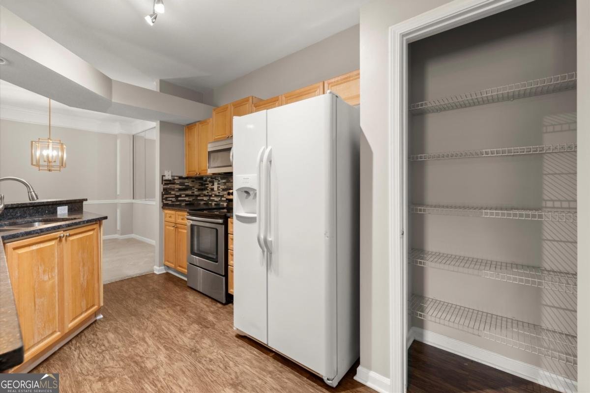 426 Pembrooke Circle Alpharetta - 17