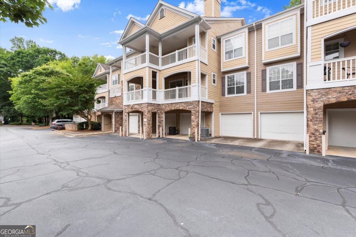 426 Pembrooke Circle Alpharetta - 7