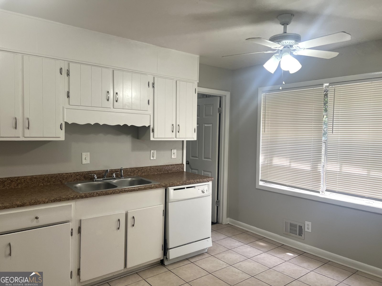 2820 Lloyd Road Decatur - 11