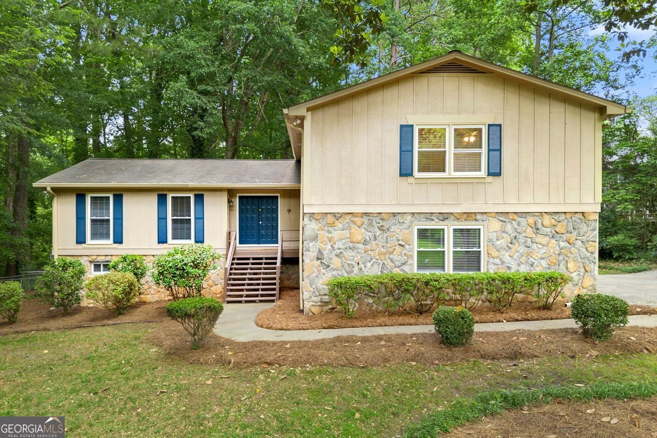 1415 HIALEAH Court Marietta - 1