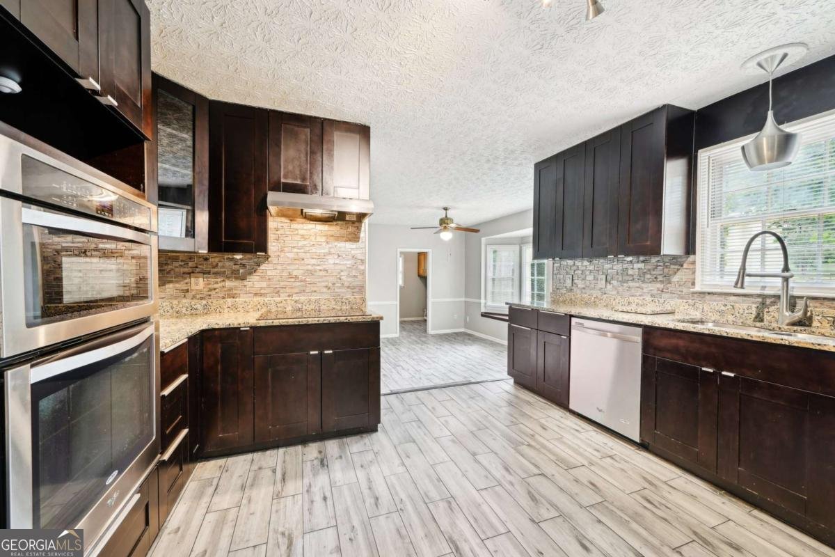 5141 Rocky Run Stone Mountain - 10