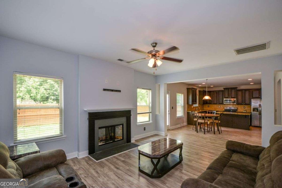 917 REVERE Way Hampton - 10