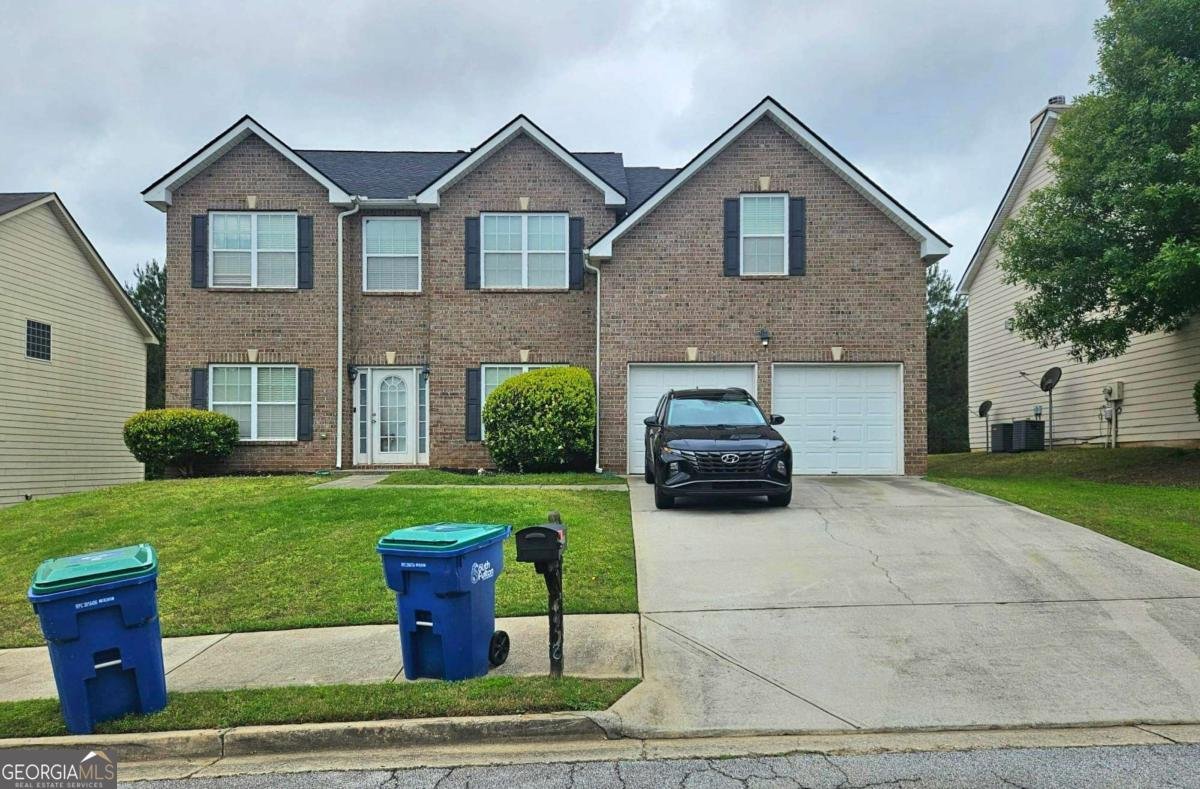 4925 Locherby Drive Fairburn - 1