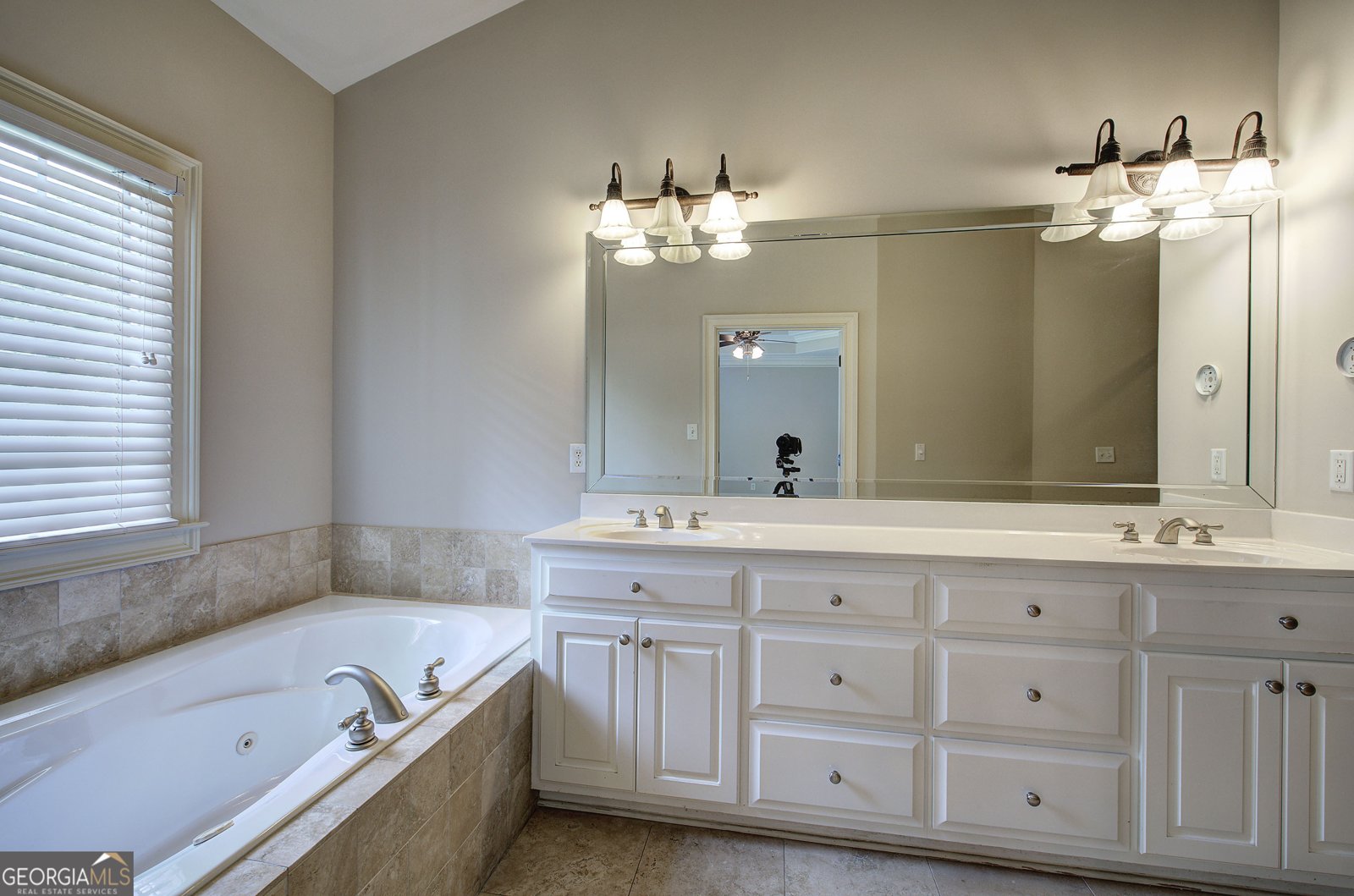 5492 Glenridge Drive Atlanta - 39