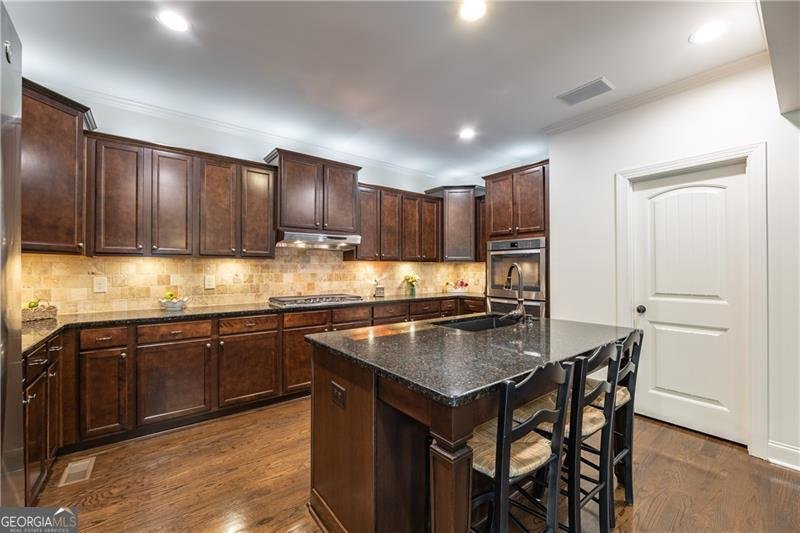 200 Glenview Court Woodstock - 8