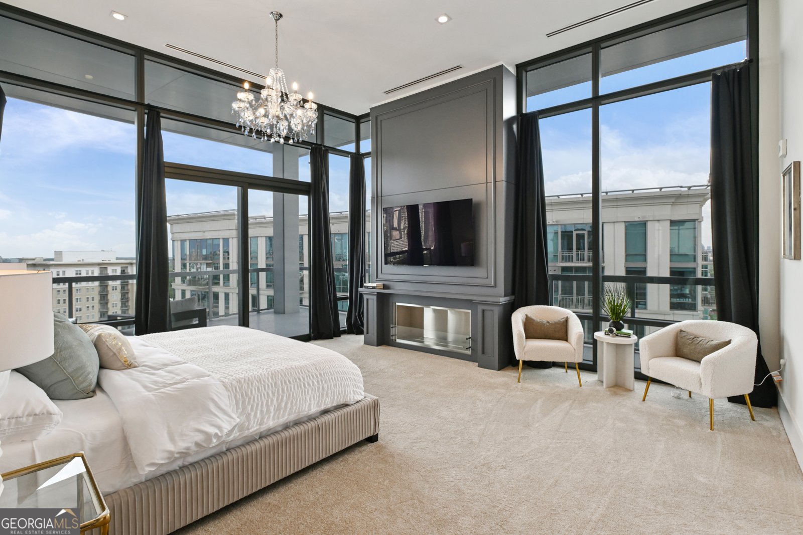 3107 Peachtree Road Atlanta - 63