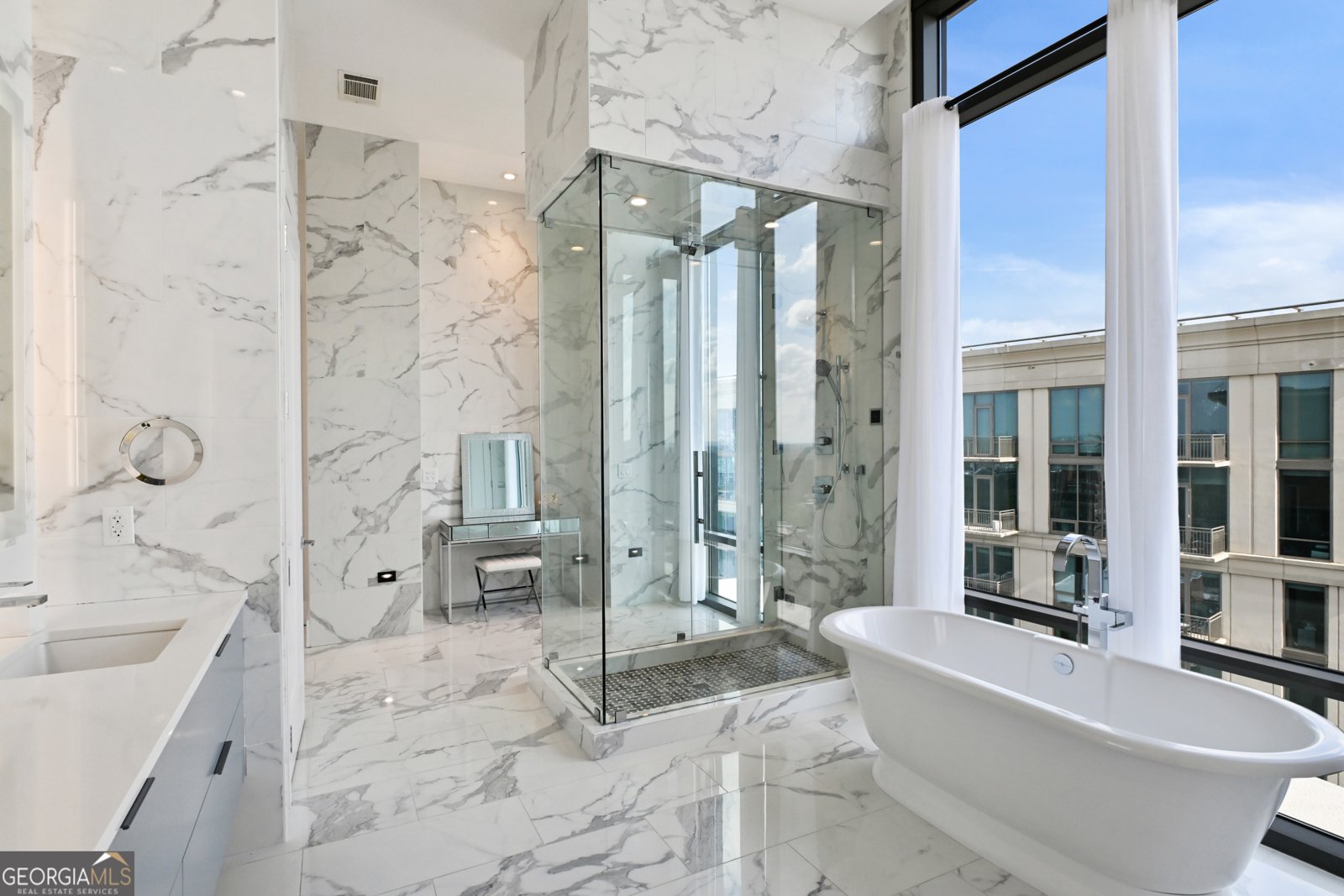 3107 Peachtree Road Atlanta - 70