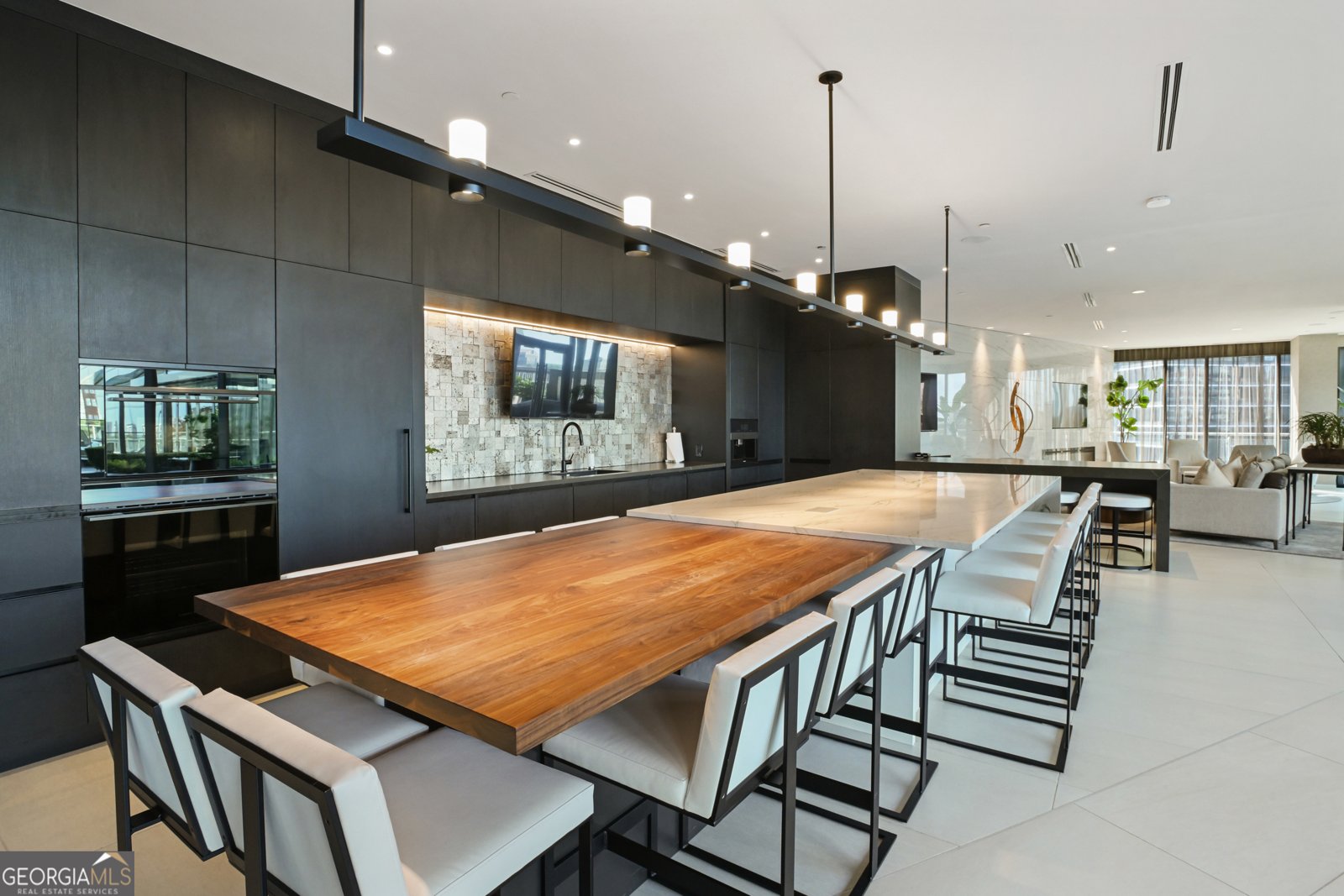 3107 Peachtree Road Atlanta - 98