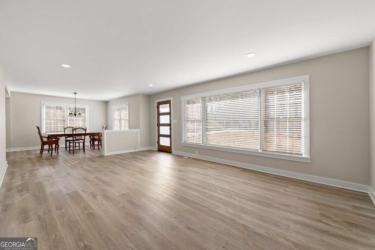 932 Mount Airy Drive Atlanta - 10