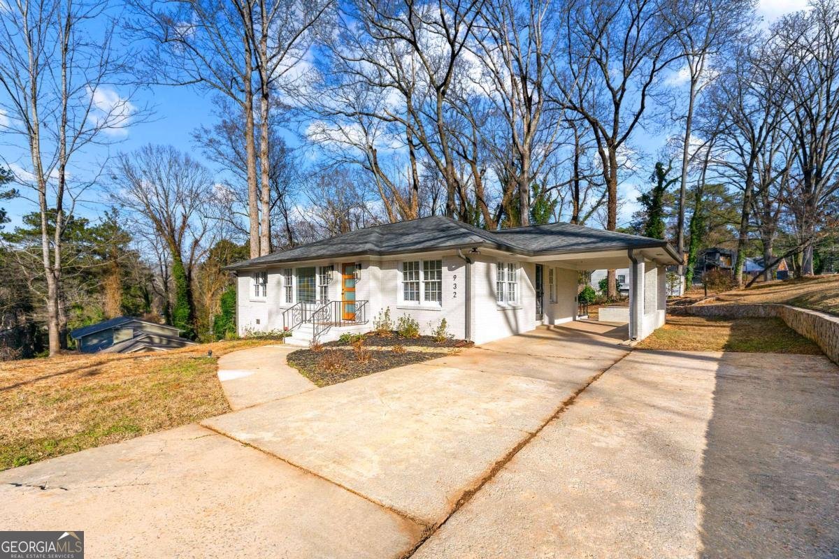 932 Mount Airy Drive Atlanta - 2