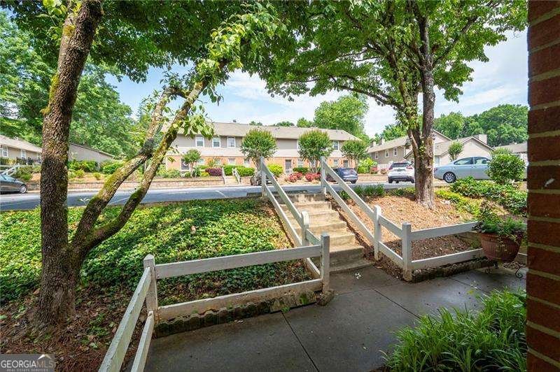 7750 Roswell Road Atlanta - 31
