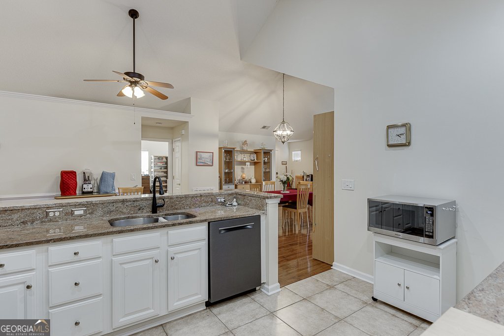 2927 Oakside Circle Milton - 11