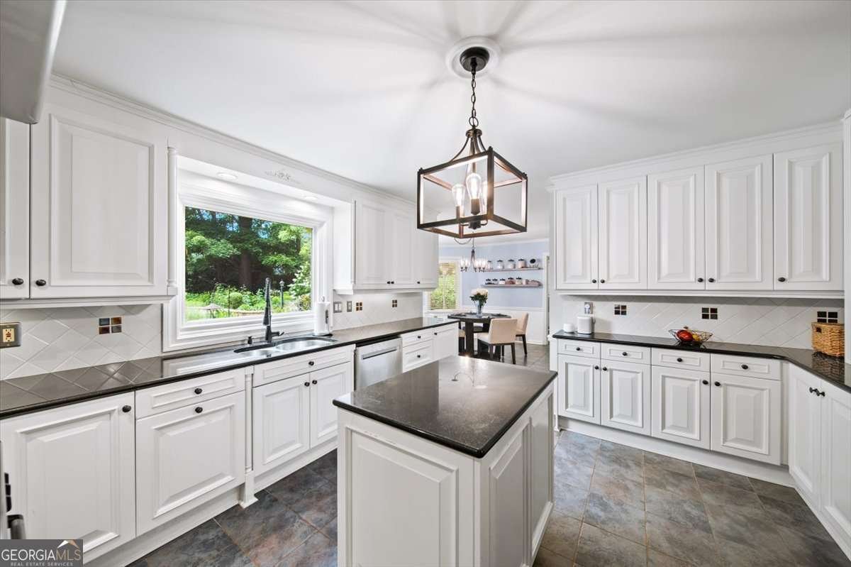7590 Chaparral Drive Atlanta - 18
