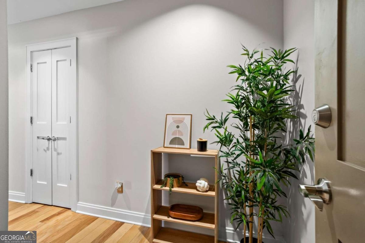905 Juniper Street Atlanta - 5