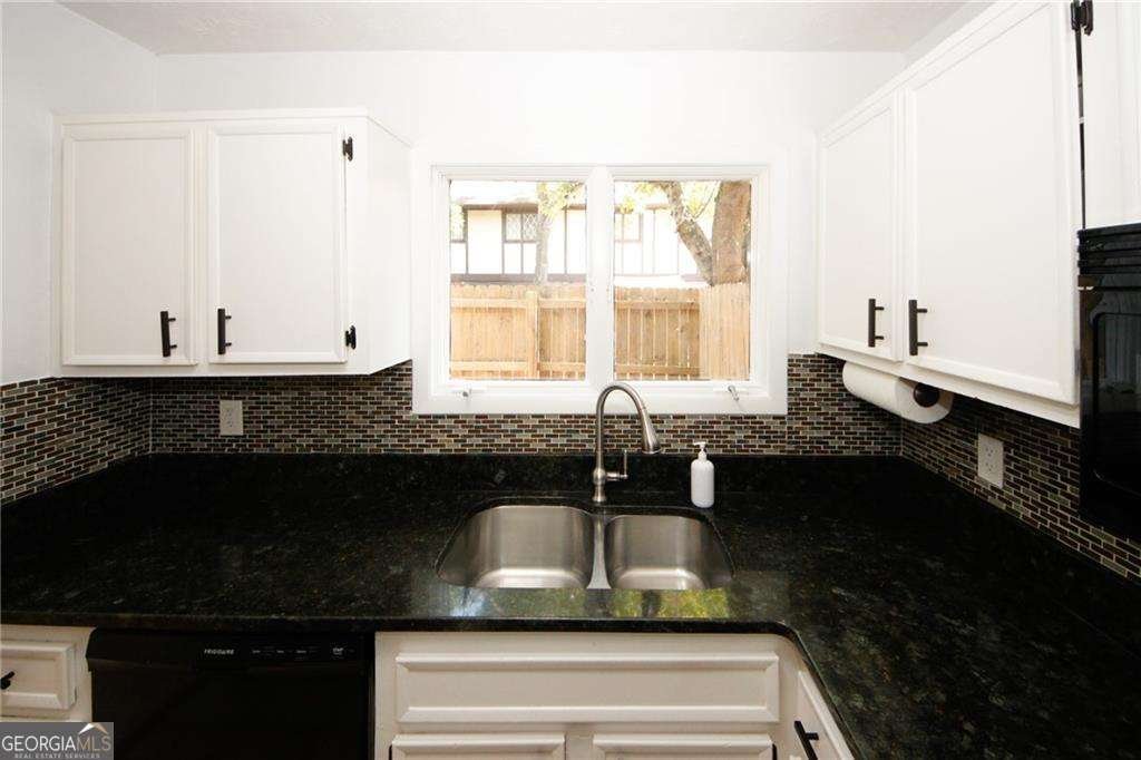 1199 Ashborough Drive Marietta - 17