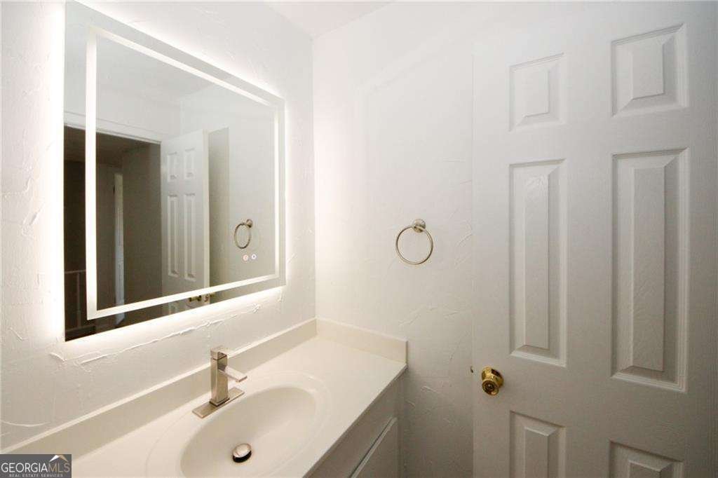 1199 Ashborough Drive Marietta - 30