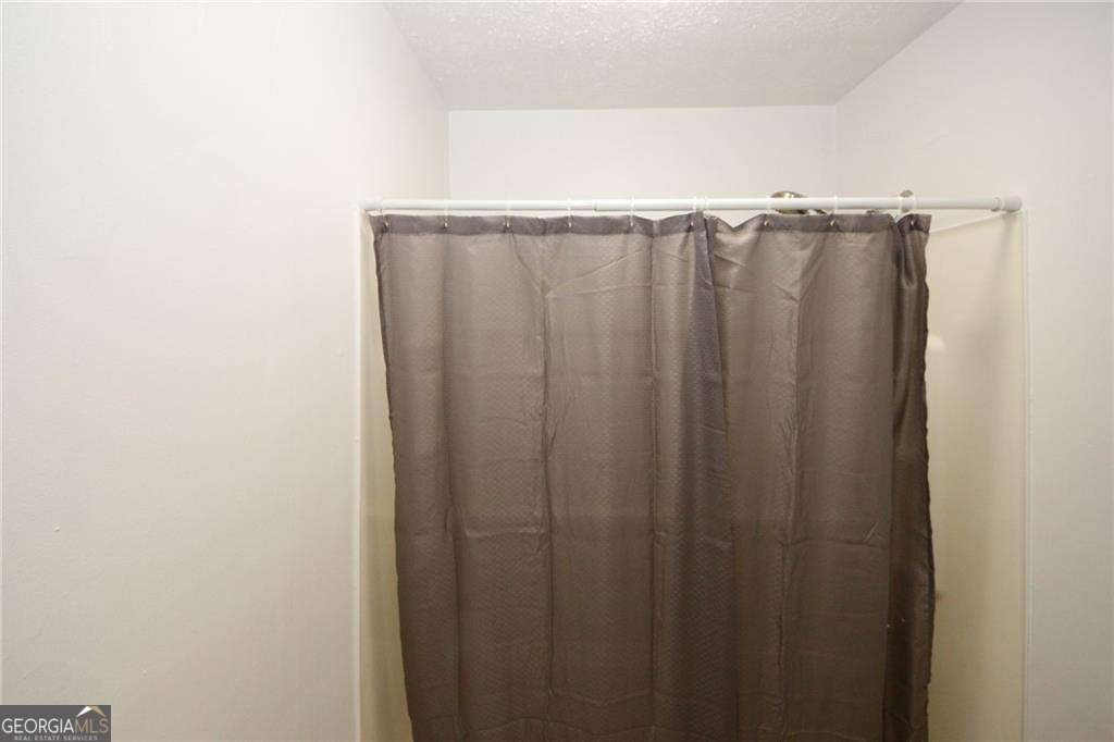 1199 Ashborough Drive Marietta - 35