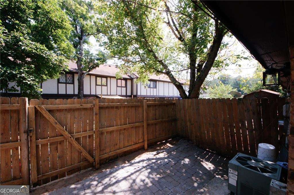 1199 Ashborough Drive Marietta - 38