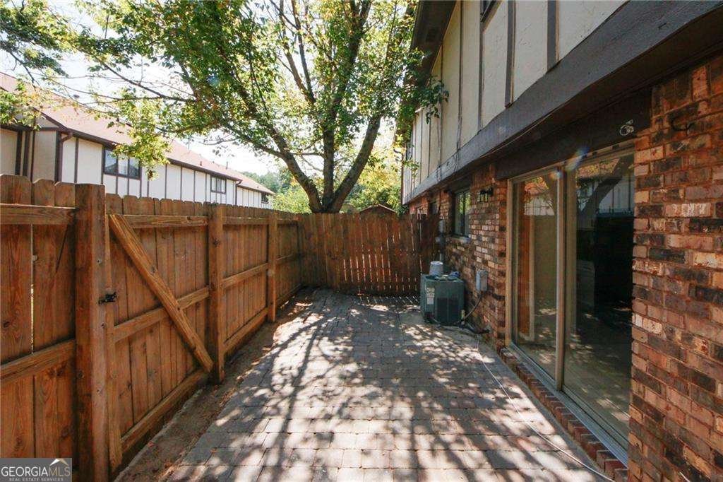 1199 Ashborough Drive Marietta - 41