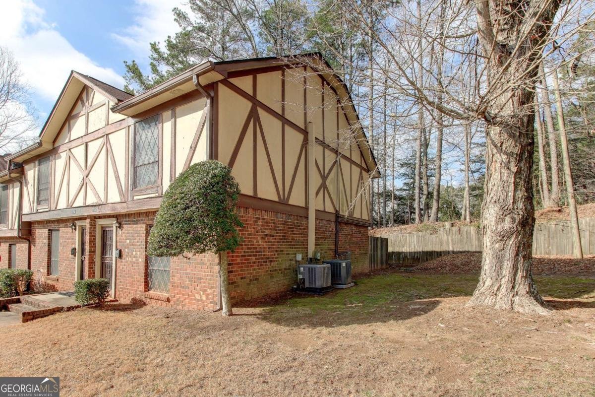 3252 Abbeywood Drive Decatur - 2