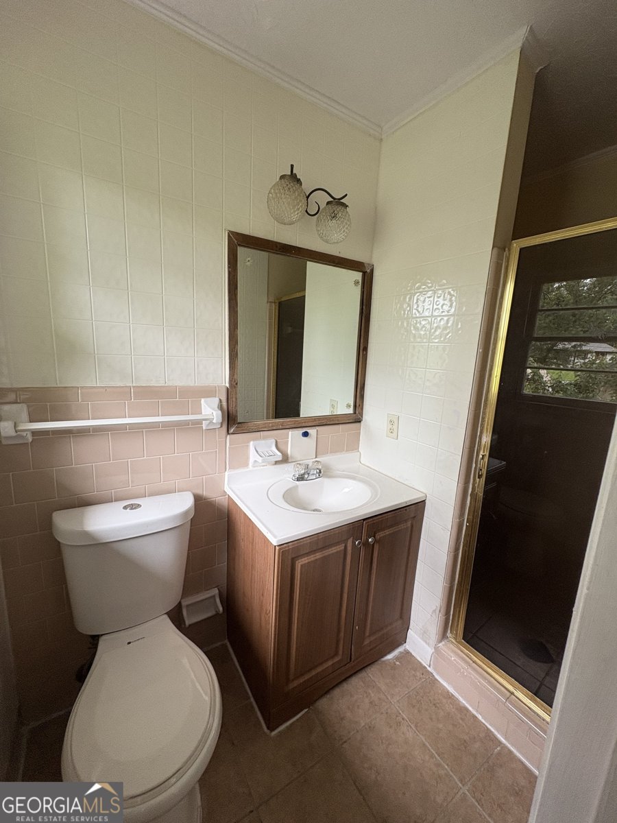 801 NEEDLE ROCK Drive Stone Mountain - 11