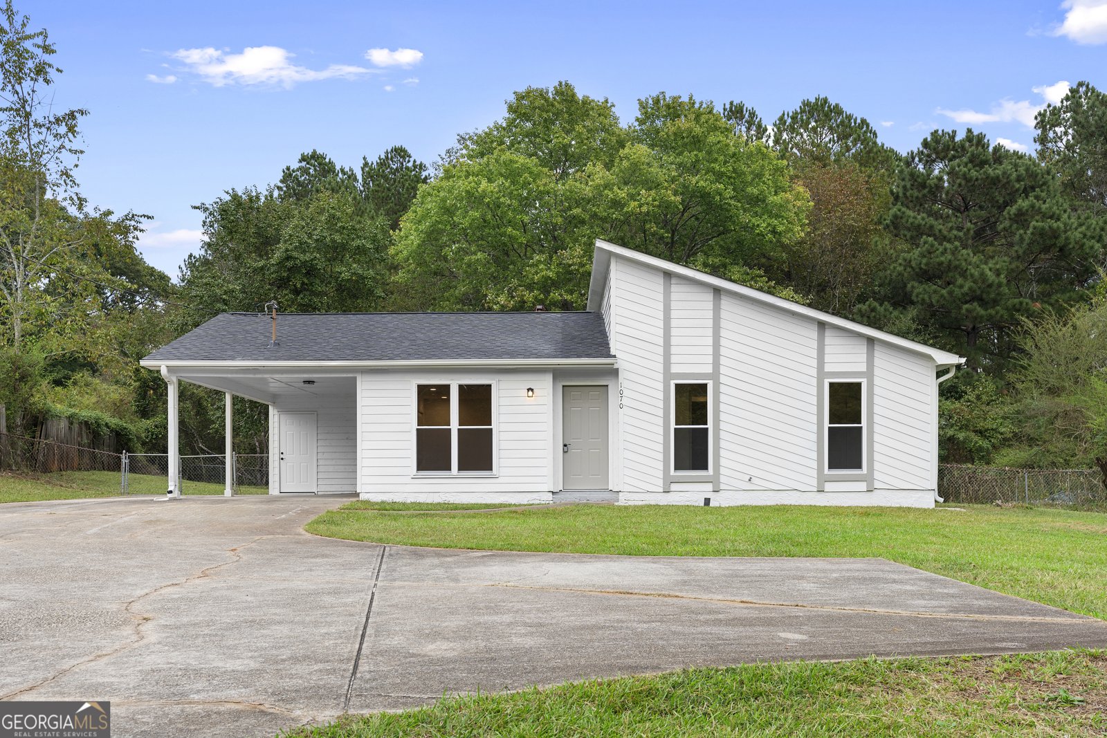 1070 Kirkland Road Covington - 1
