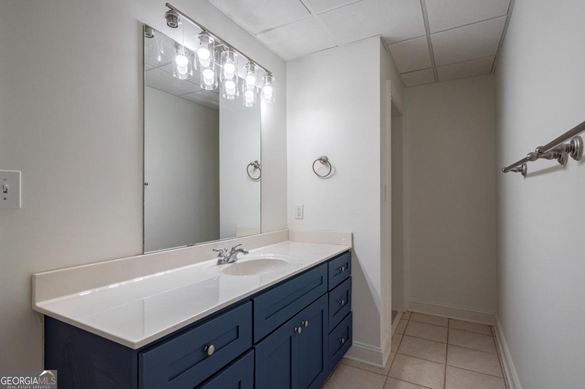 5620 Barnett Shoals Road Athens - 43