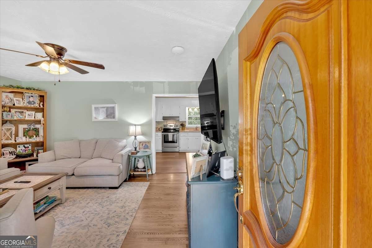 1277 Abrams Road Silver Creek - 2