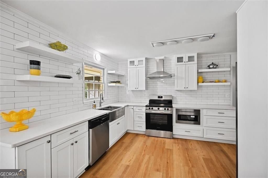 3332 Saint John Drive East Point - 10