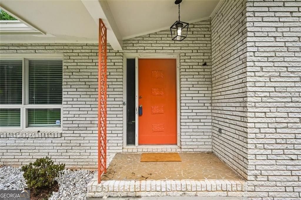 3332 Saint John Drive East Point - 3