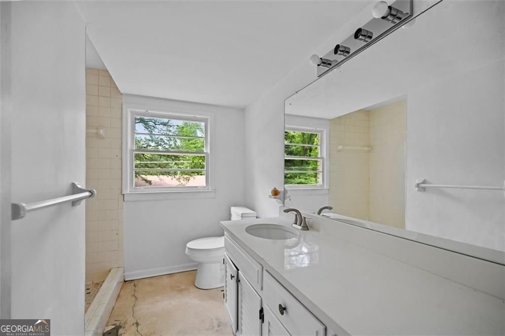 3332 Saint John Drive East Point - 34