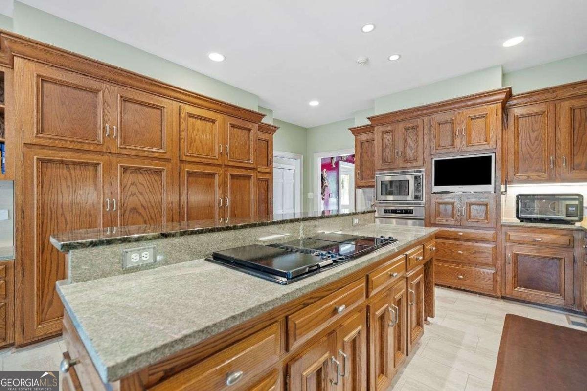 550 Atlanta Country Club Drive Marietta - 27