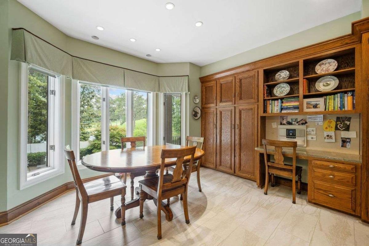550 Atlanta Country Club Drive Marietta - 28