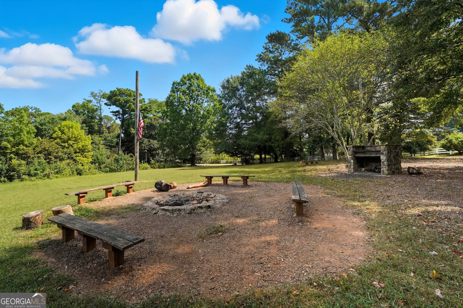 550 Atlanta Country Club Drive Marietta - 77