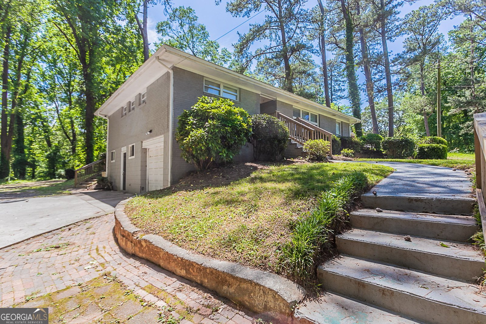 2755 Rockcliff Road Atlanta - 29