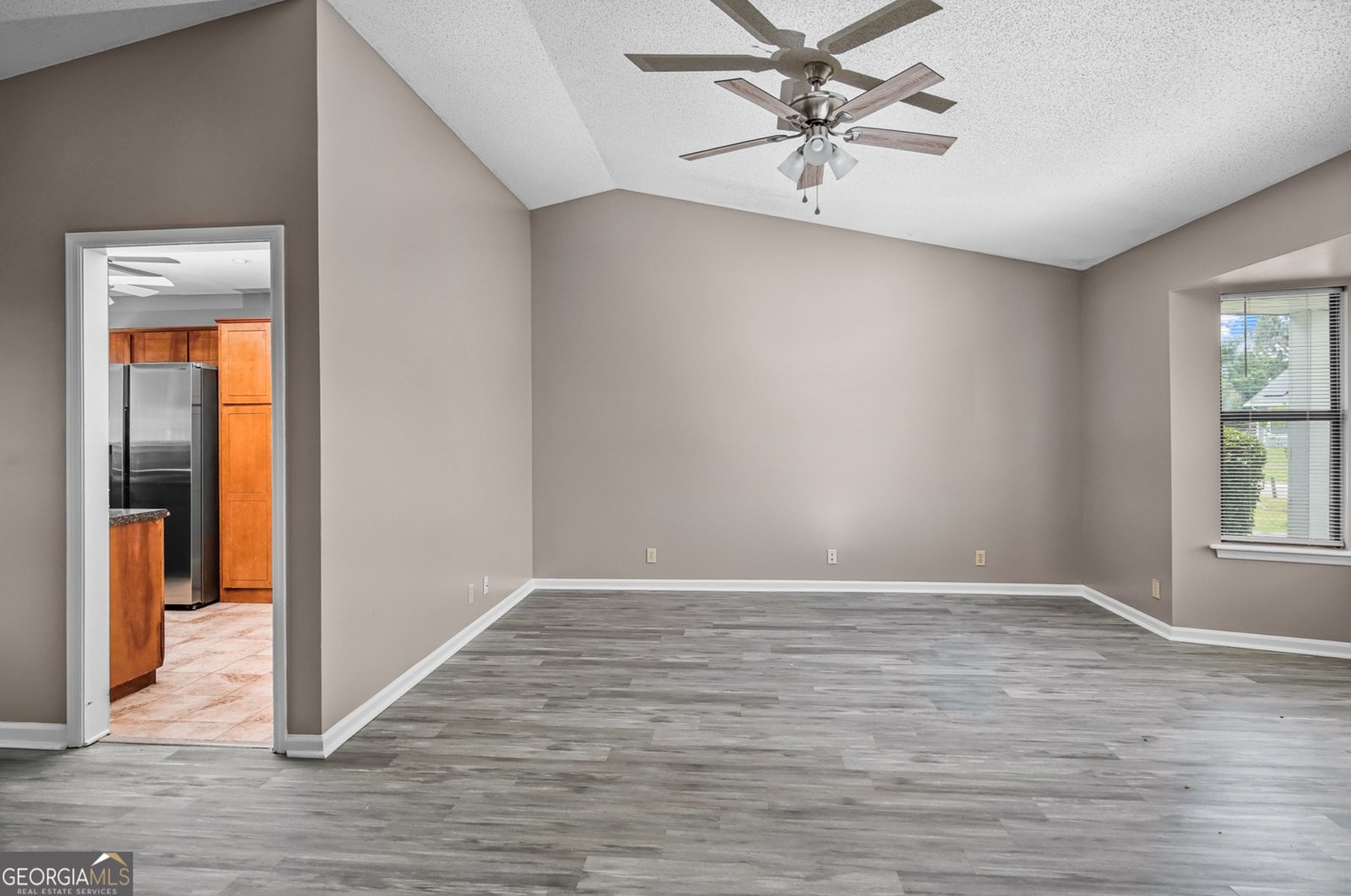 311 Sunnyside Drive St. Marys - 11
