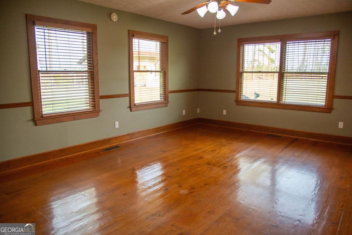 5407 Us Hwy 221 Uvalda - 64