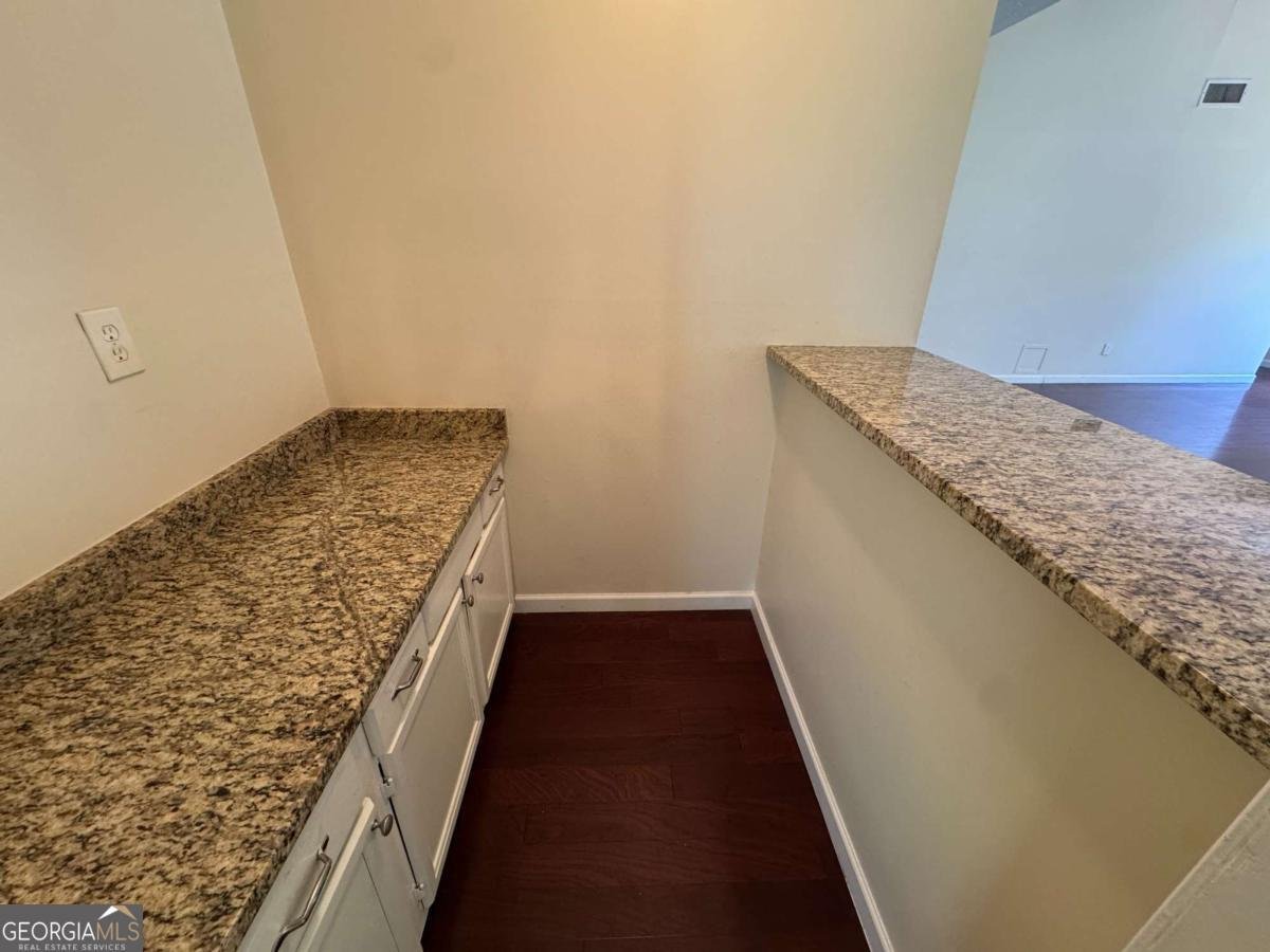 120 Squirrel Way Atlanta - 15