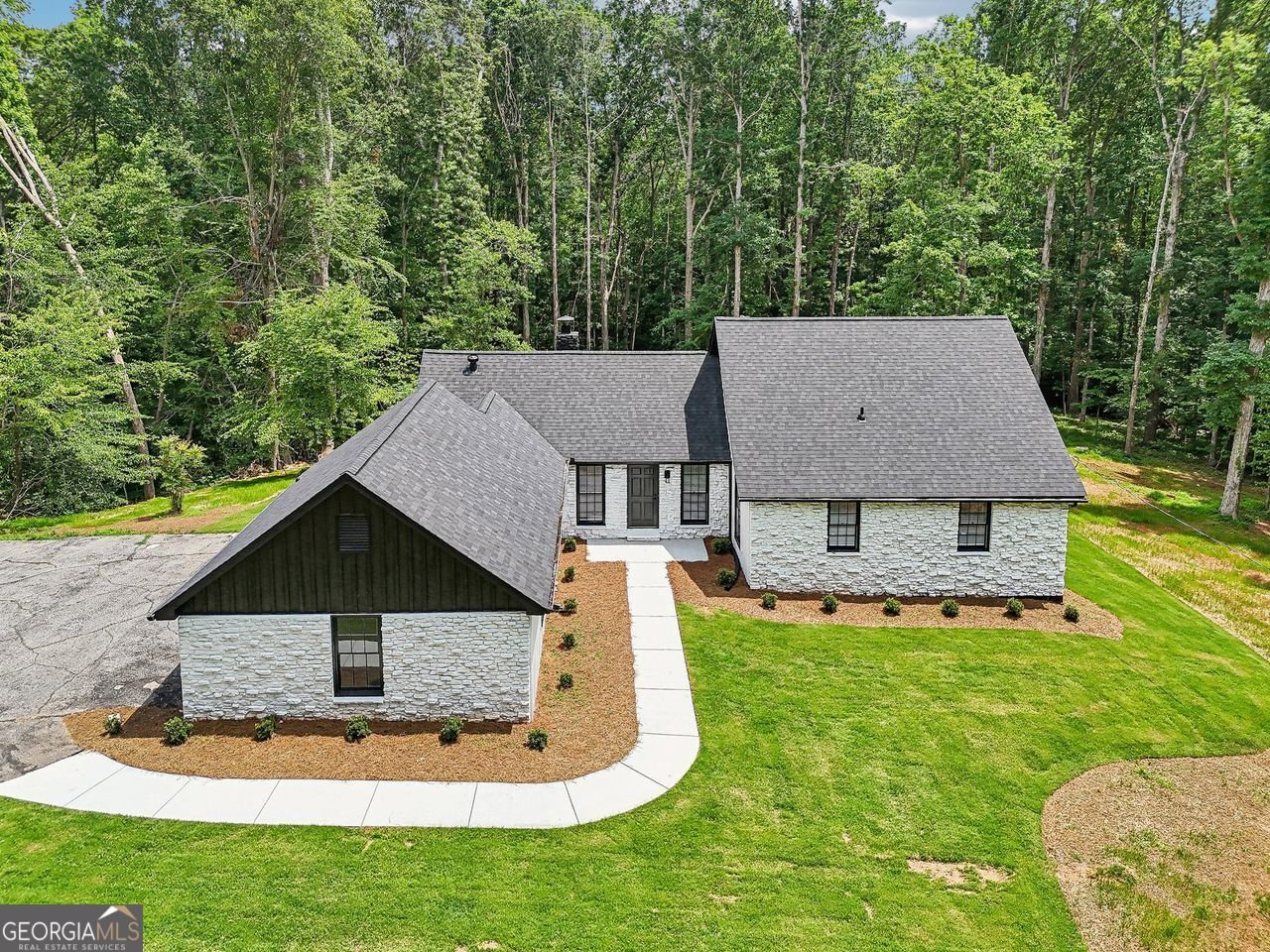 2725 GLENDALE Drive Conyers - 2