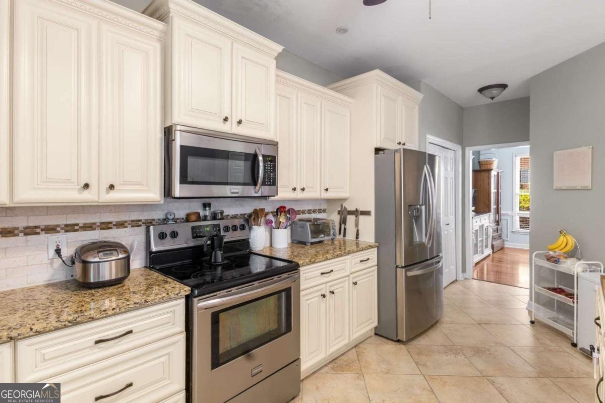 1019 Legacy Walk Woodstock - 19