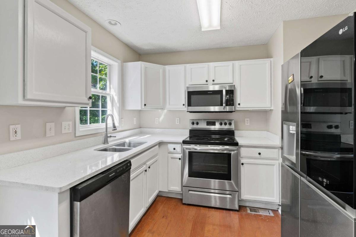 1333 LAURA Lane Austell - 11