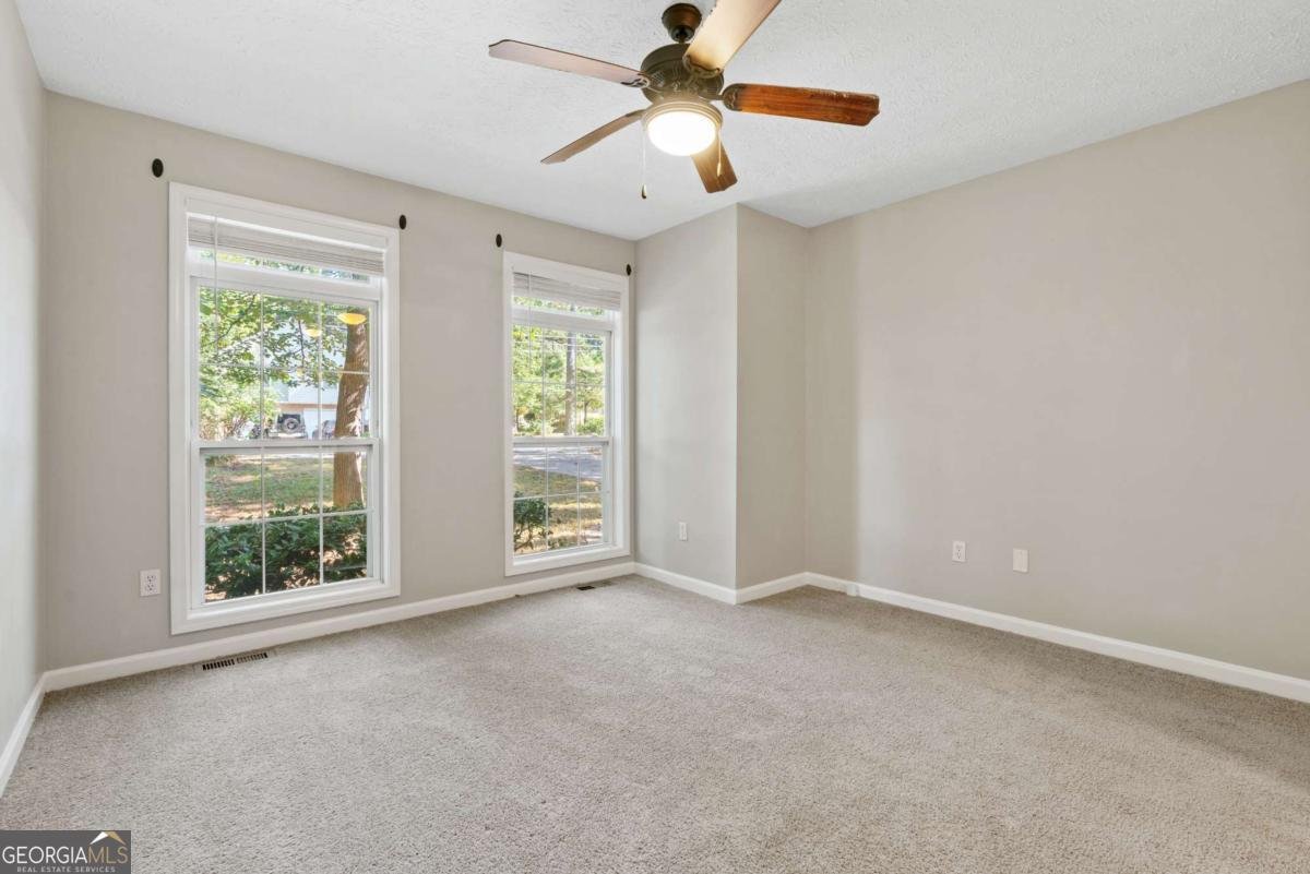 1333 LAURA Lane Austell - 14