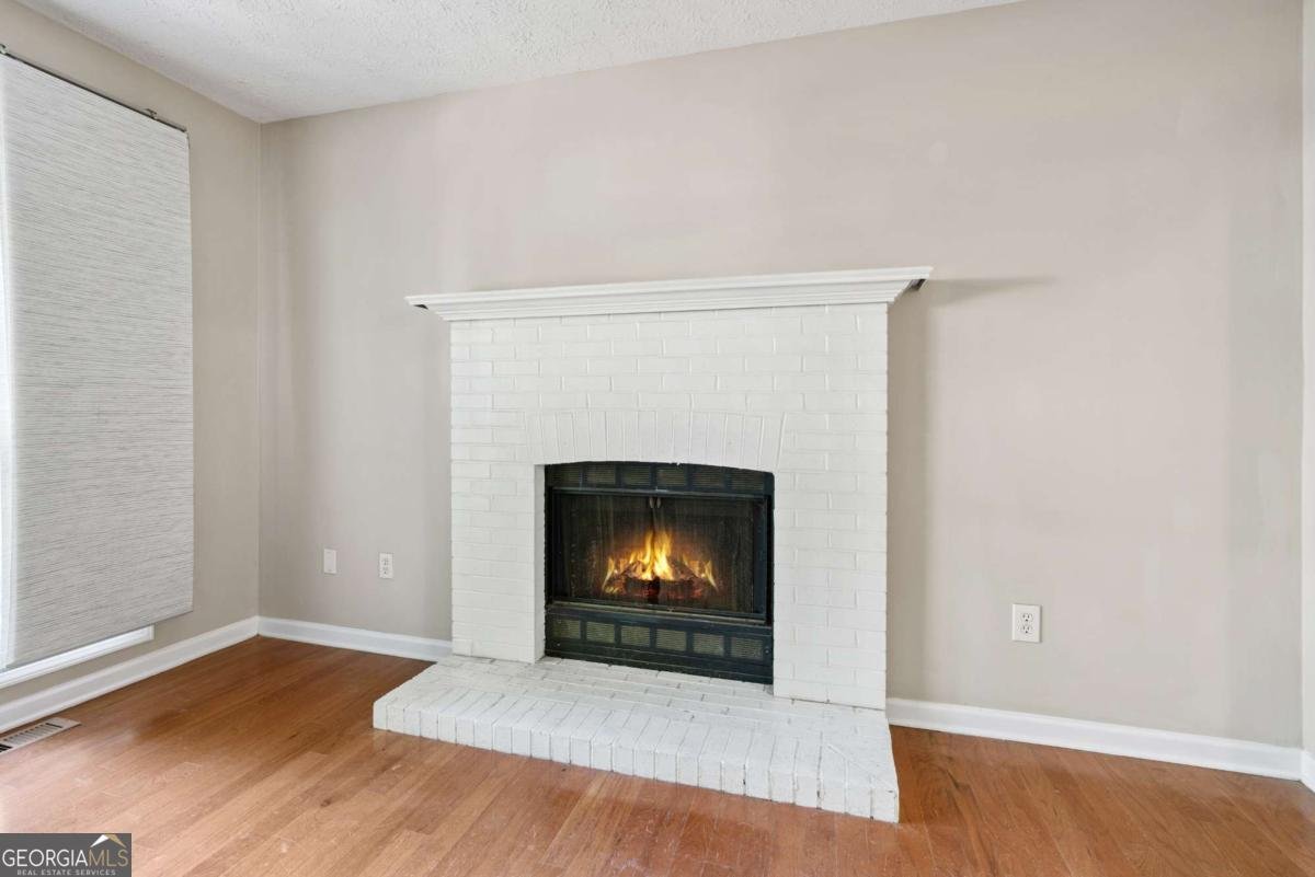 1333 LAURA Lane Austell - 5