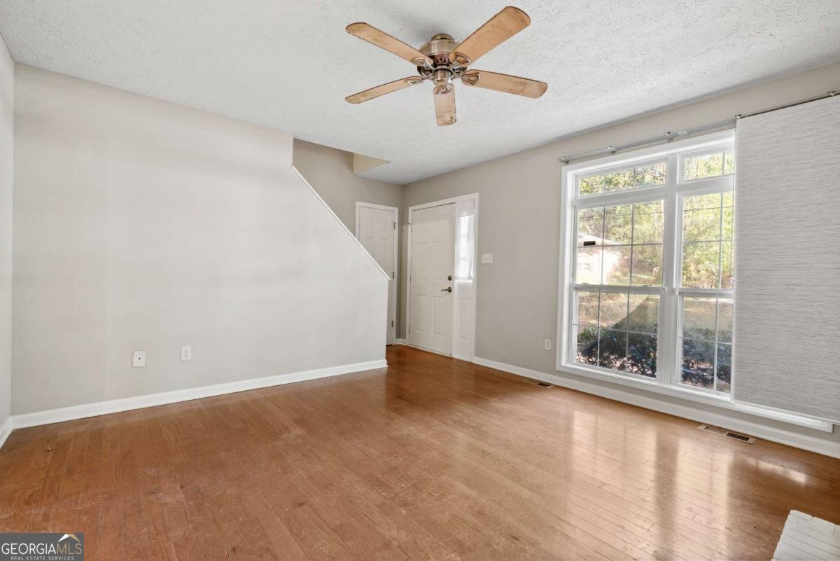 1333 LAURA Lane Austell - 7