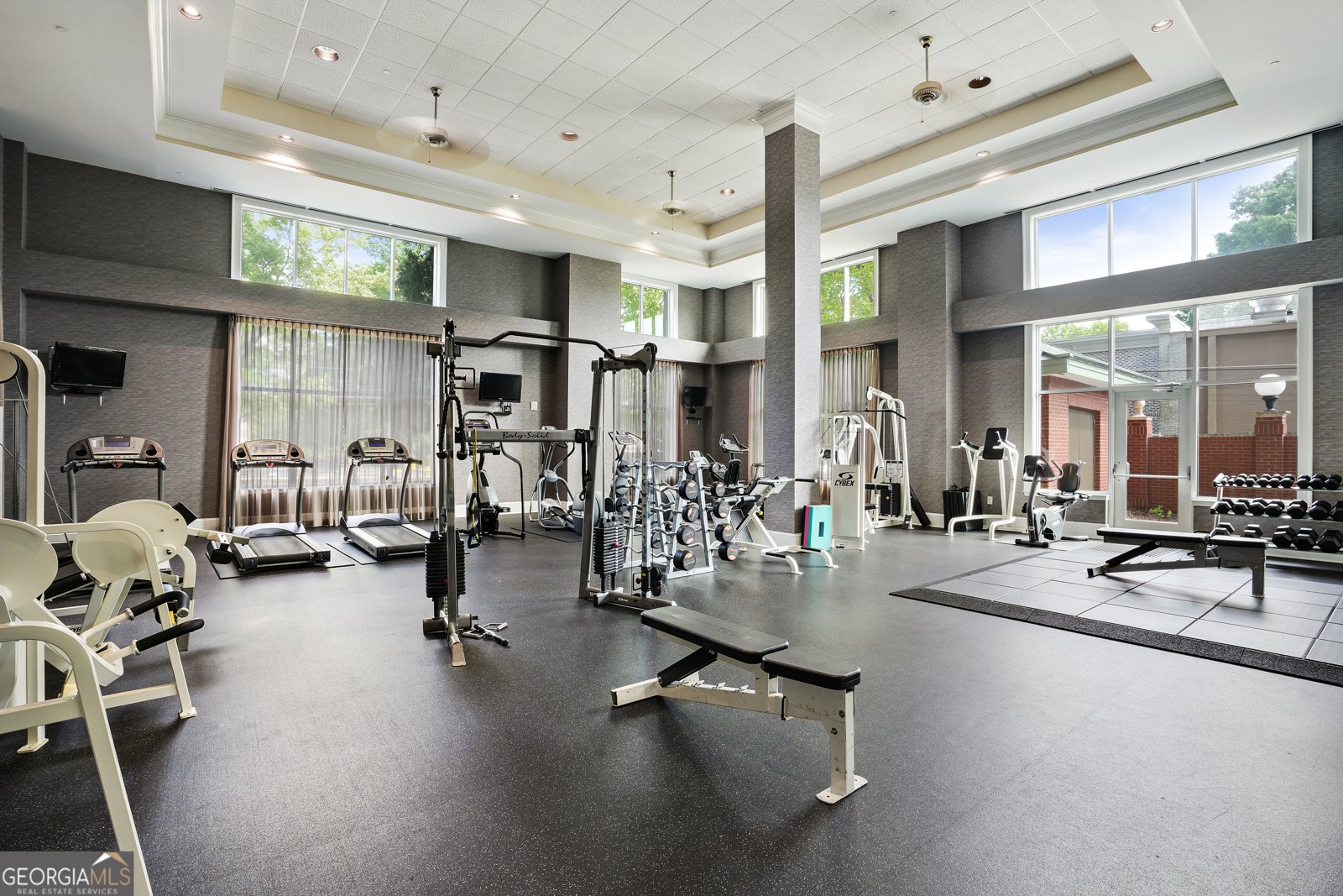3820 Roswell Road Atlanta - 27
