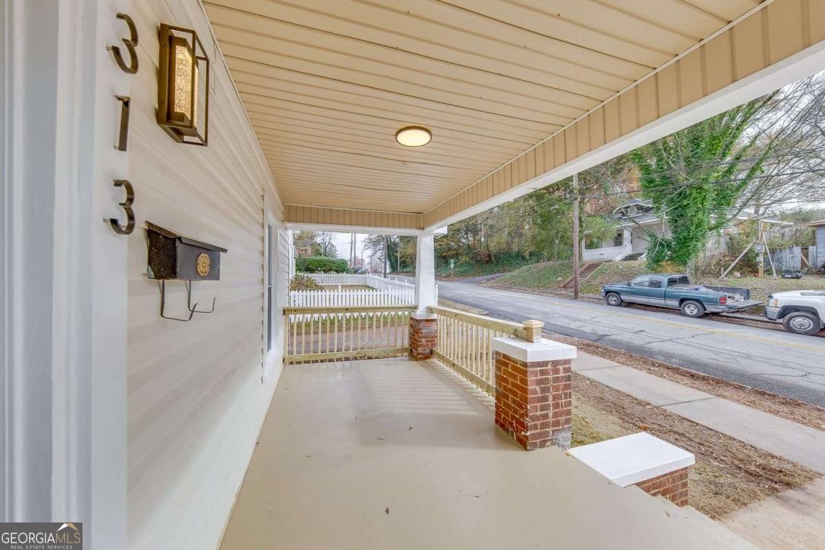 313 Kingston Avenue Rome - 4