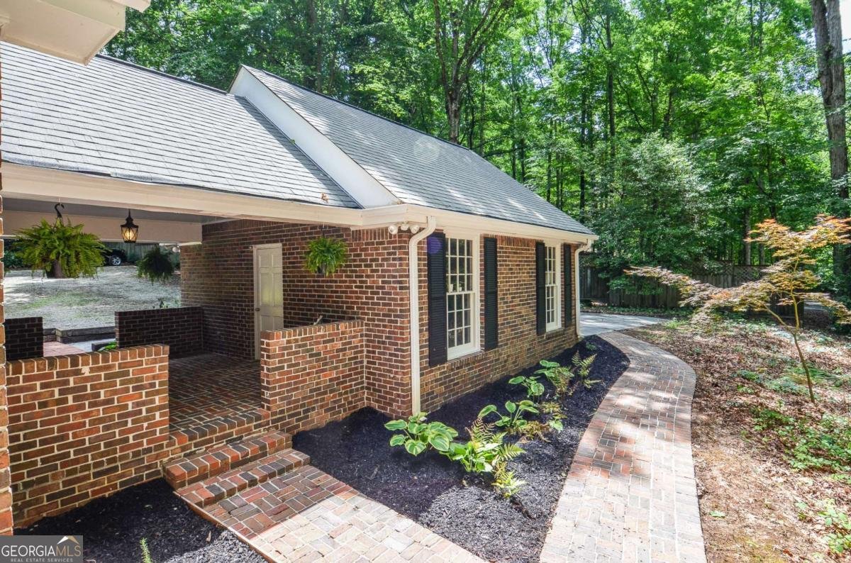 1216 Oleander Drive Lilburn - 54