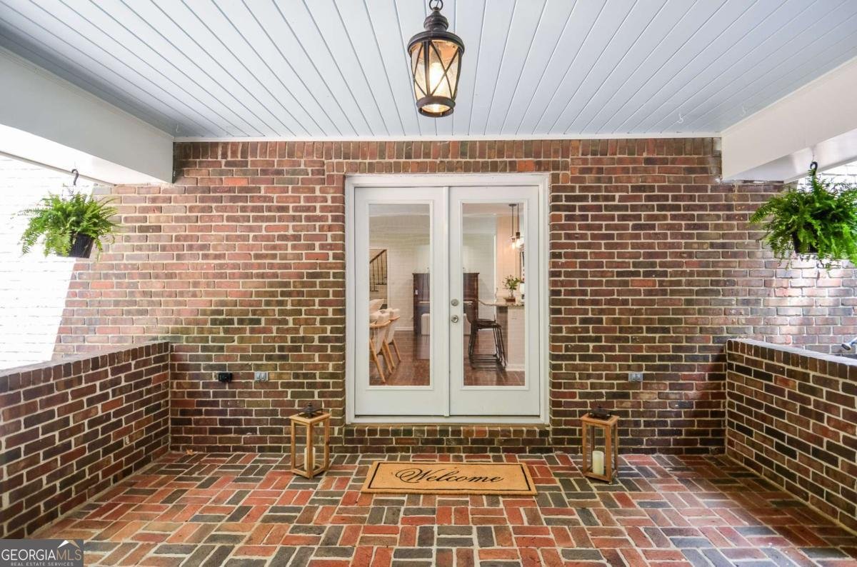 1216 Oleander Drive Lilburn - 55