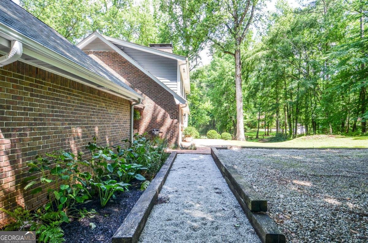 1216 Oleander Drive Lilburn - 71
